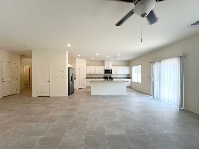 Foto del edificio - 4559 Merlot Hls Ave