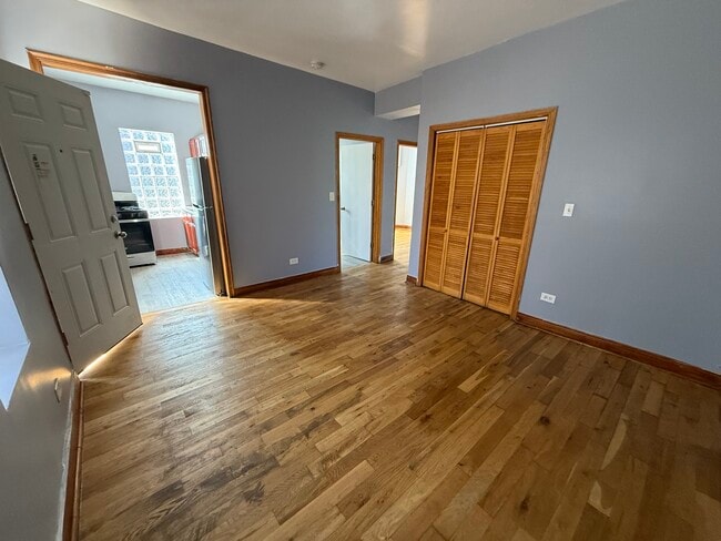 Building Photo - 1142 S Francisco Ave