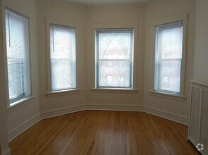 Building Photo - 705 W Cornelia Ave