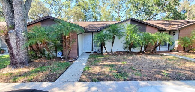 Foto del edificio - 5106 Gainesville Dr