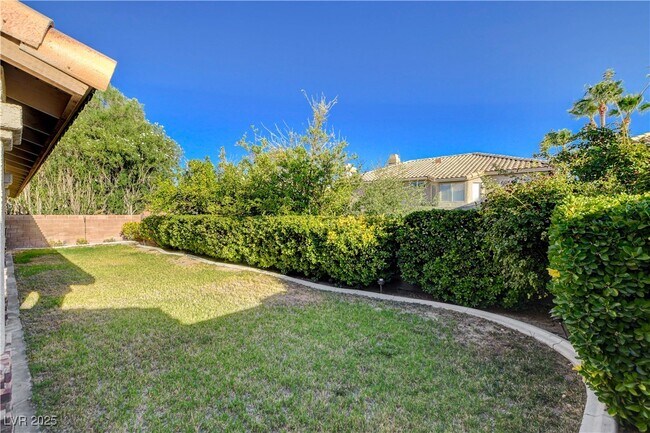 Building Photo - 9405 Mast Dr