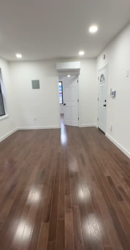 Building Photo - 77 E 37th St