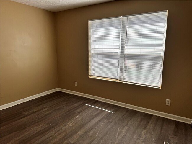 Building Photo - 3203 Fairington Ridge Cir