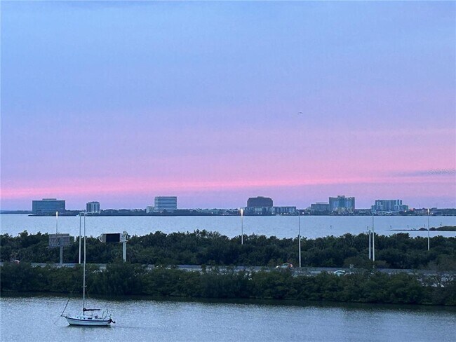 Building Photo - 5701 Mariner St