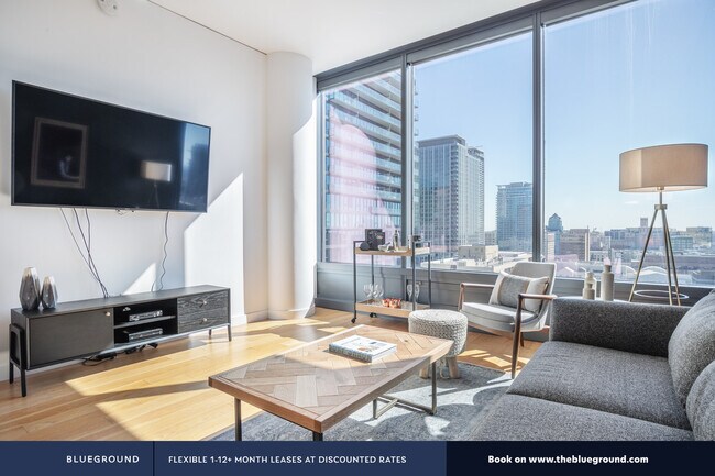 Foto del edificio - Apex The One, 900 S Figueroa St