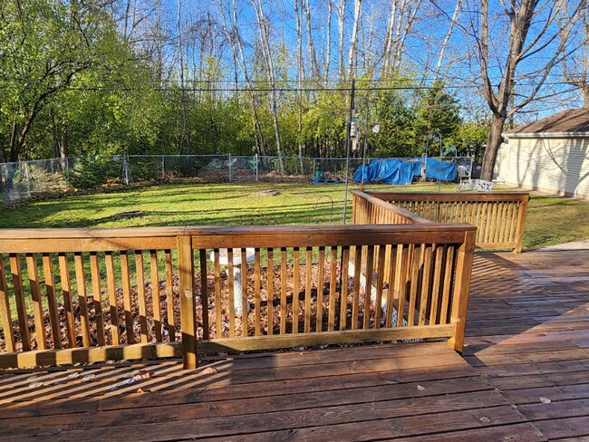 Building Photo - 2545 Southwood Dr