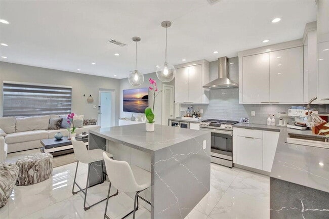 Photo - 828 Southwest 15th Street, Fort Lauderdale, FL 33315 - 2 BR 1 BA single-family home