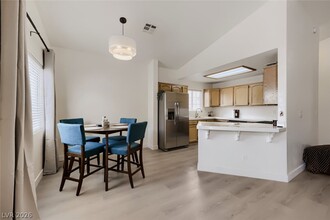 Building Photo - 8301 Boseck Dr