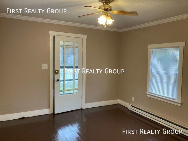 Building Photo - 1 Bedroom, 1 Bath House for Rent in Frankl...