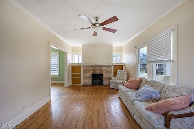 Foto del edificio - 17525 Crestland Rd