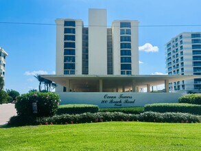 Building Photo - 200 S Beach Rd