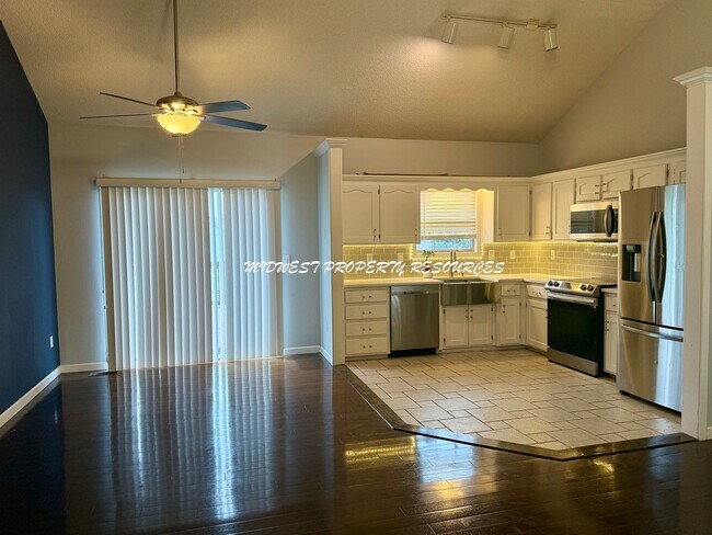 Foto del edificio - Lee's Summit Schools! 3 Bedroom/2.5 Bath H...
