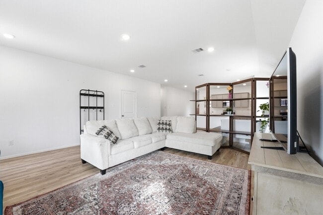 Foto del edificio - 27230 Woodridge Gln Dr