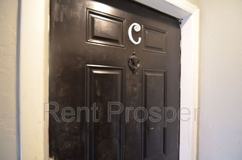 2777 L B McLeod Rd Unit C, Orlando, FL 32805 Condo for Rent in