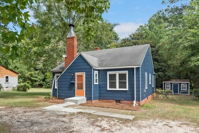 Building Photo - 141 Buckingham~Fayetteville, NC 28301
