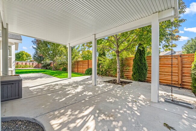 Building Photo - 12227 W Kempshire Dr