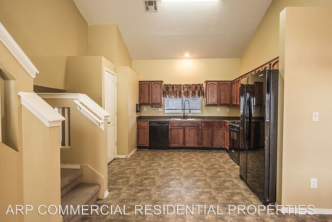 Building Photo - 3 br, 2 bath House - 701 Portillo Dr