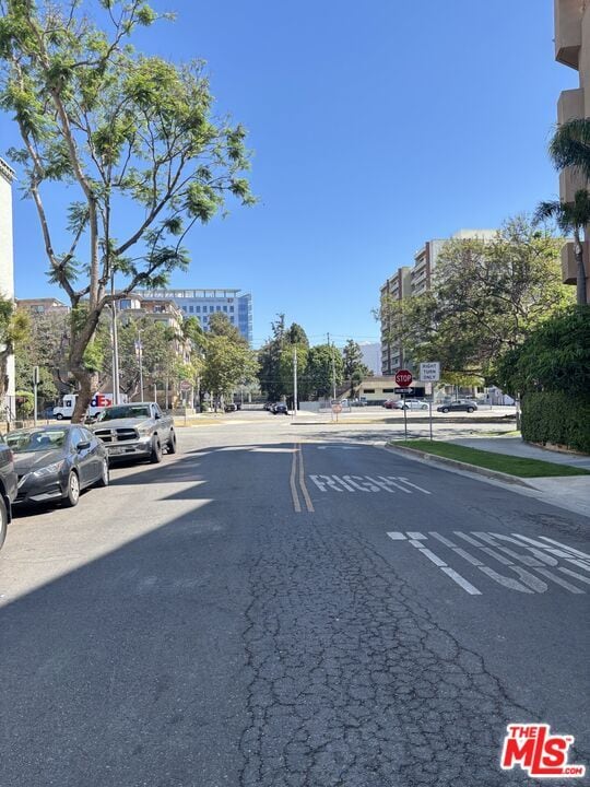 Foto del edificio - 8568 Burton Way