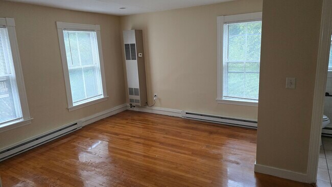 Foto del edificio - 1252 Main St