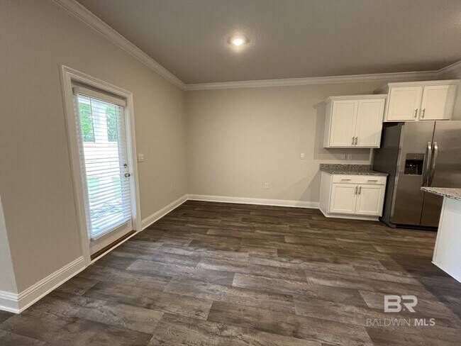 Foto del edificio - 14836 Dayton Cir
