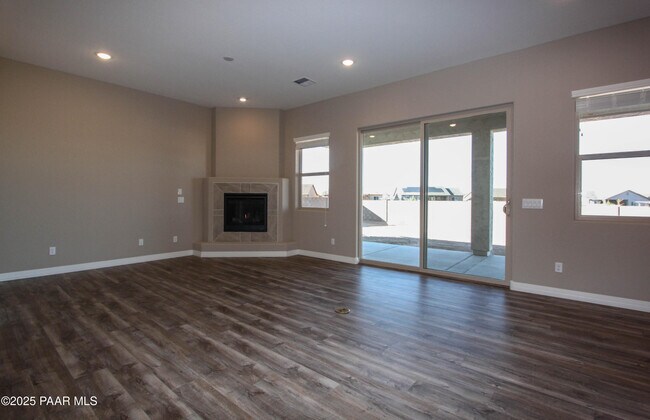 Building Photo - 6166 E Buxton Trl