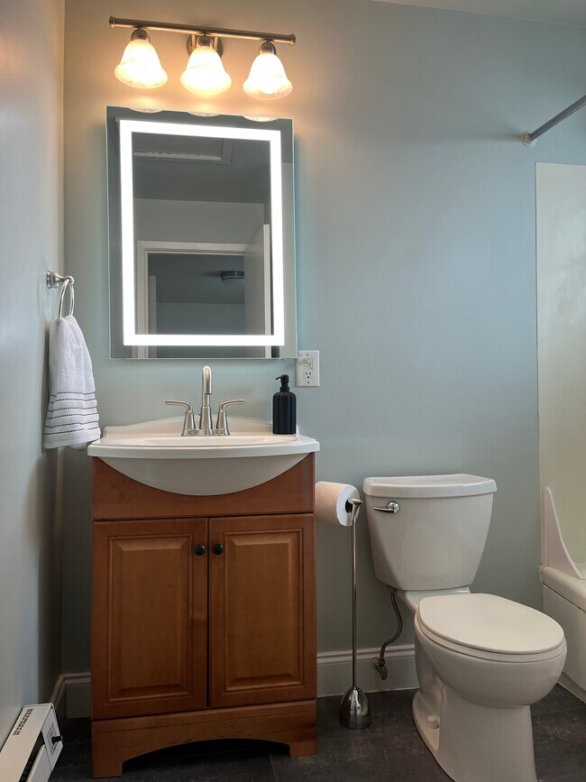 Foto del edificio - 723 K St SE