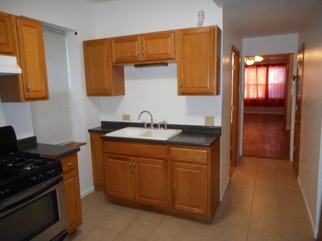 Building Photo - 4616 W Jackson Blvd