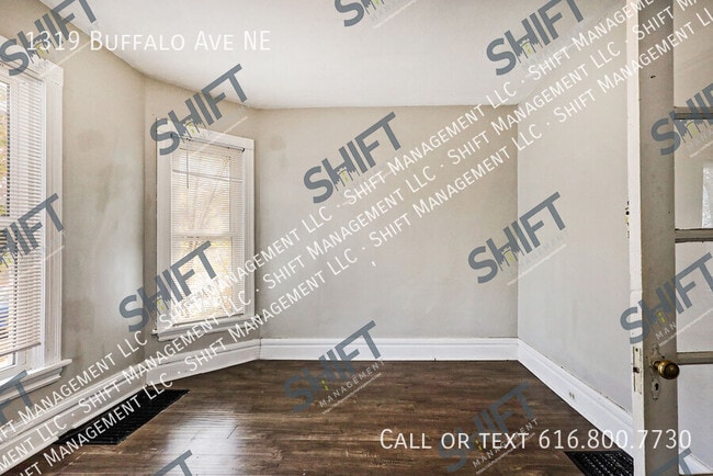 Building Photo - 1319 Buffalo Ave NE