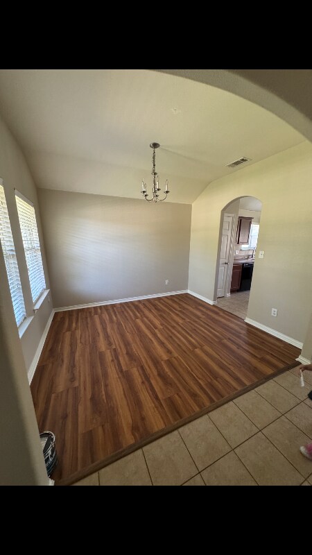 Foto del edificio - 3615 Applewood Rd