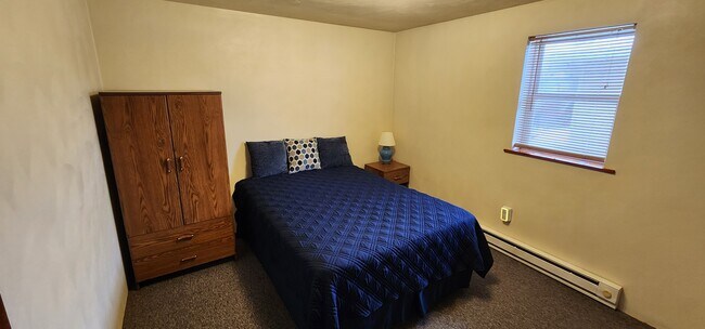 Foto del edificio - 1240 Ben Avon St