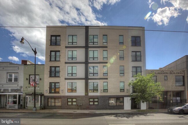 Building Photo - 1827 Benning Rd NE