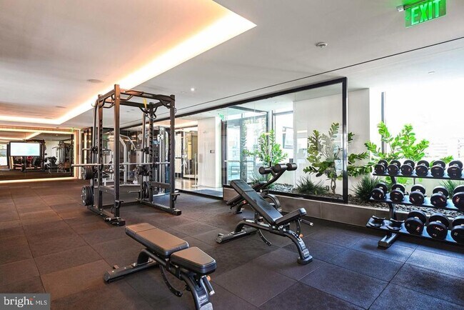 Foto del edificio - 1650 Silver Hill Dr