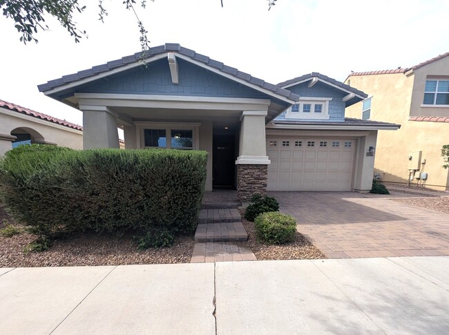 Foto del edificio - 3 Bedroom Home in the Eastmark Community Near E Ray Rd and S Signal Butte Rd!