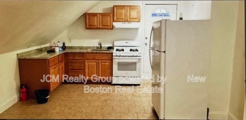 Photo - 61 Crescent Ave