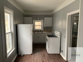 Building Photo - 129 S Hosmer St