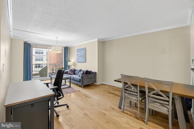 Foto del edificio - 1230 23rd St NW