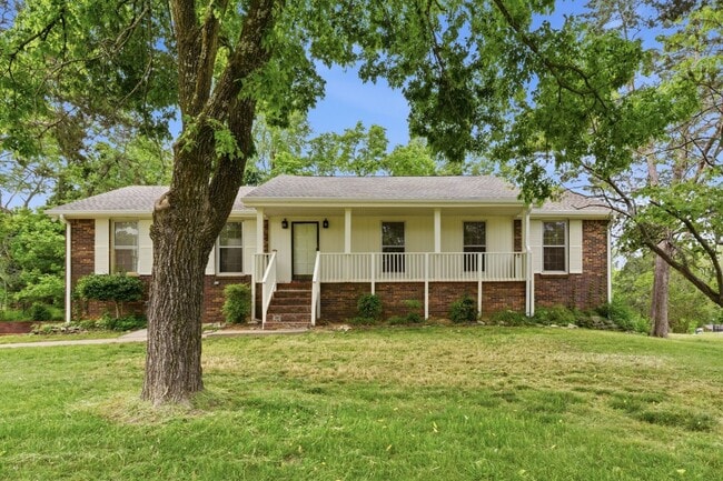 Building Photo - 308 Brookview Ct