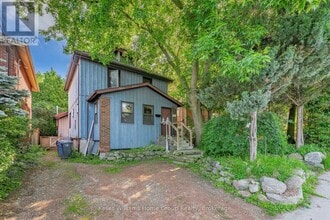 Building Photo - 483 Woolwich St