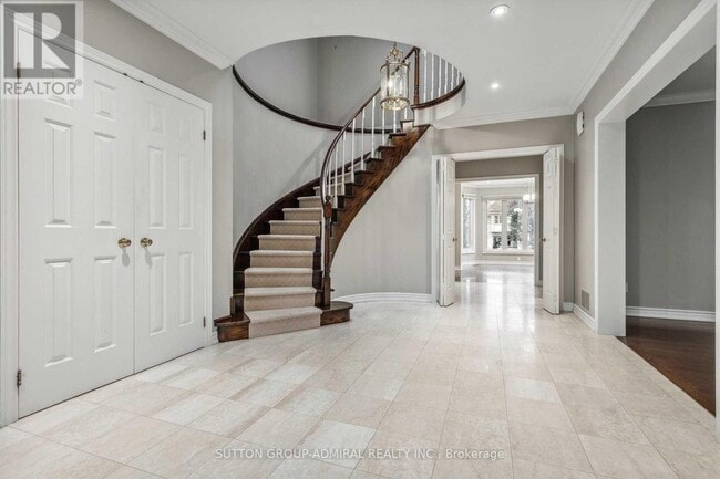 Building Photo - 15 Whitehall Rd