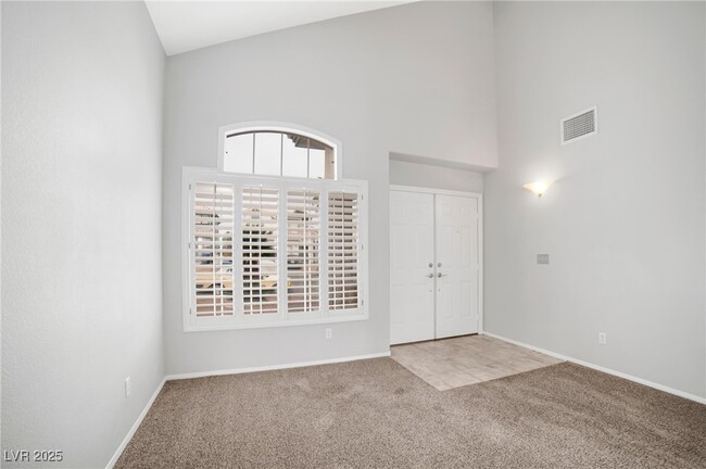 Foto del edificio - 8133 Kentshire Dr