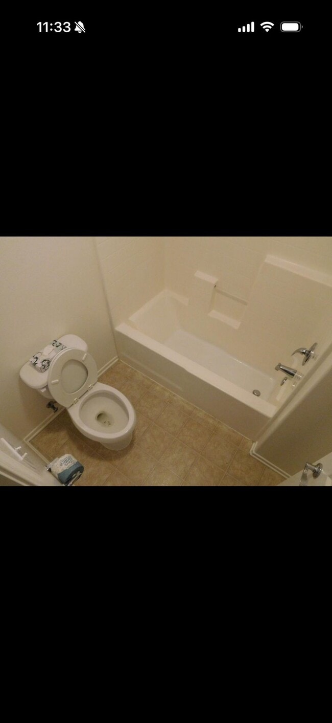 Foto del edificio - 2436 Horizon Dr W