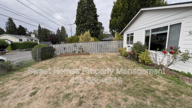 Building Photo - 5228 18th Ave SW