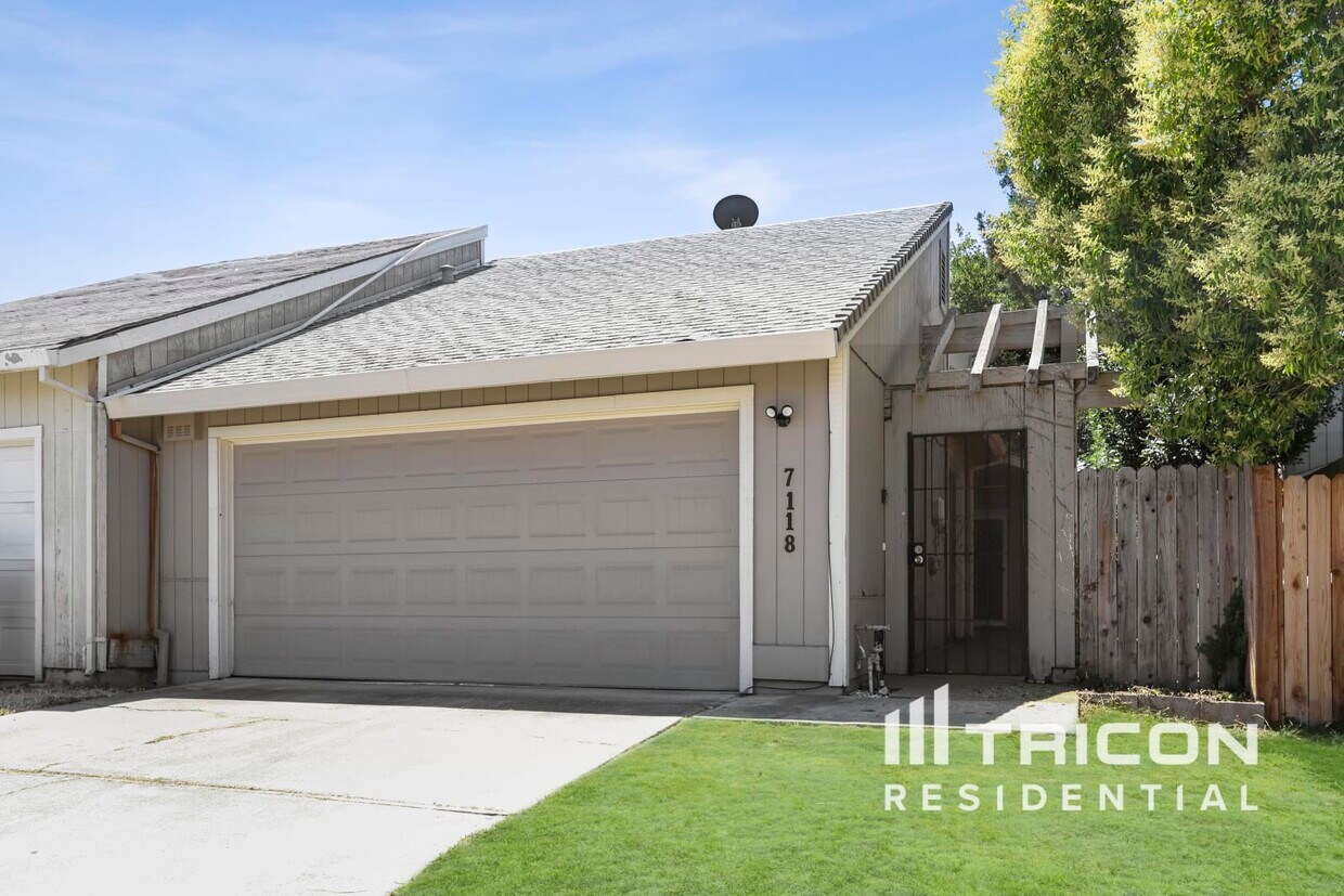 Foto principal - 7118 Walter Avenue Sacramento CA