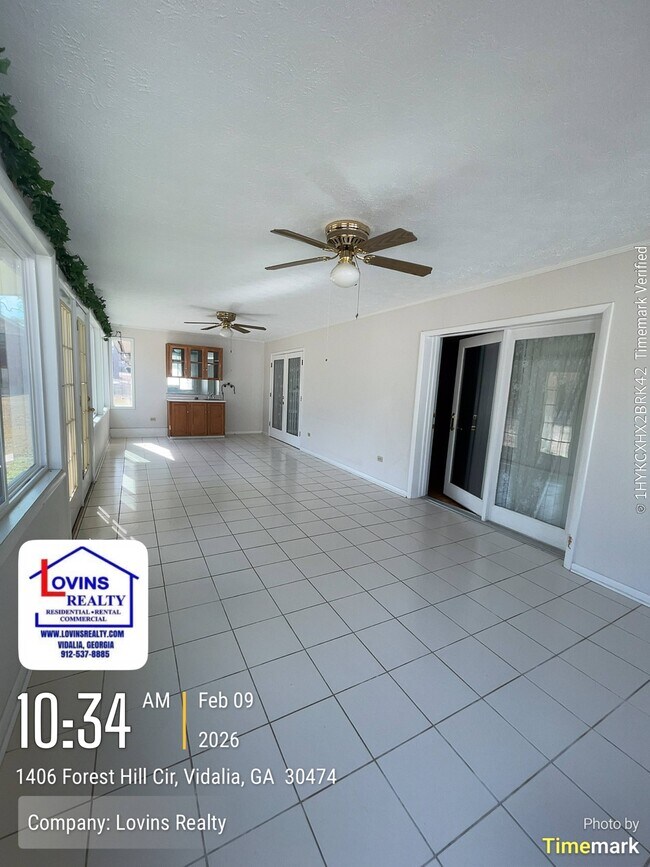 Foto del edificio - 1406 Forest Hill Cir