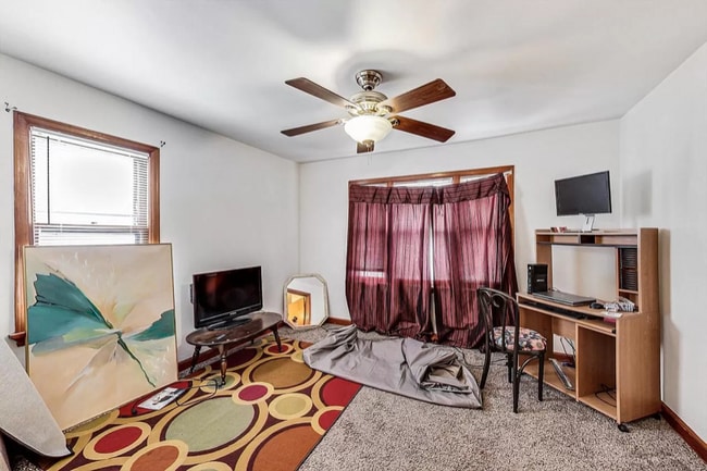 Building Photo - 2402 S 83rd St