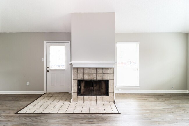 Foto del edificio - 4550 Cedargreen Cove