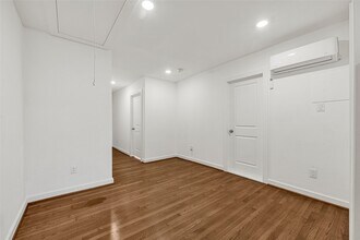 Building Photo - 6620 Lawndale St