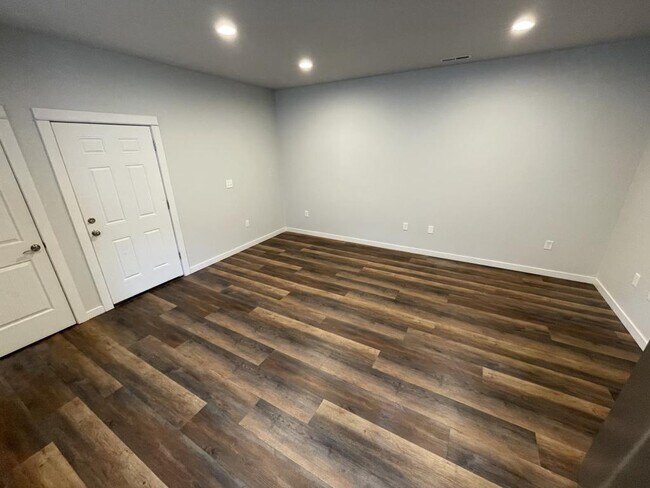 Foto del edificio - 3250 S 12th St