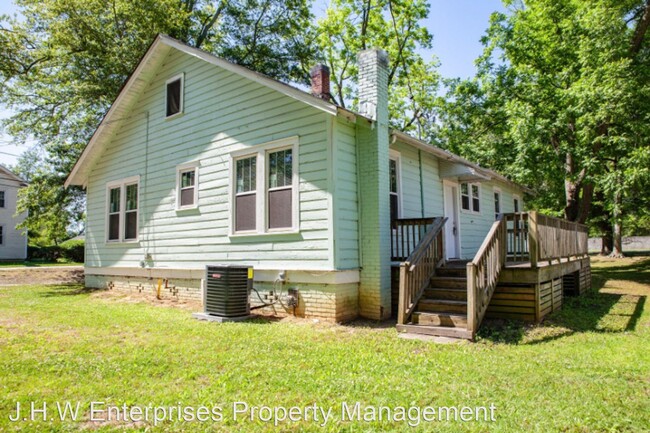 Building Photo - 4 br, 2 bath House - 1004 boulevard Street