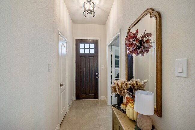 Building Photo - 40527 Goldeneye Pl